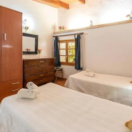 Villa With Pool And Wifi