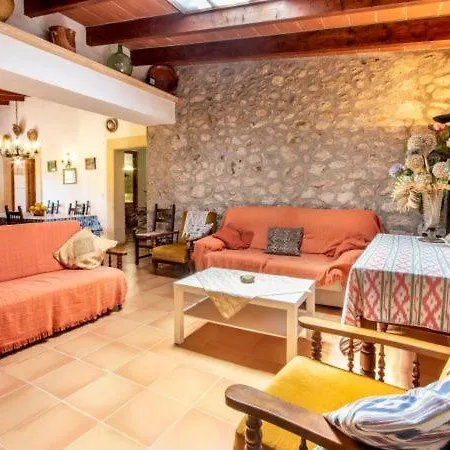 With Pool And Wifi Villa